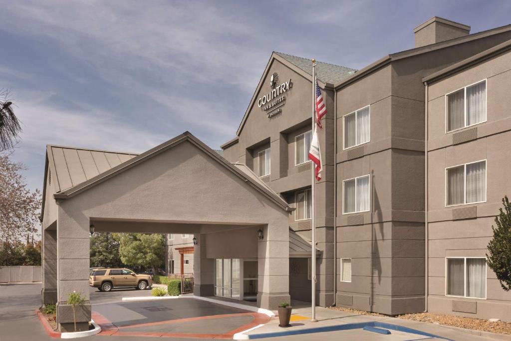Country Inn & Suites by Radisson Fresno North CA - main image